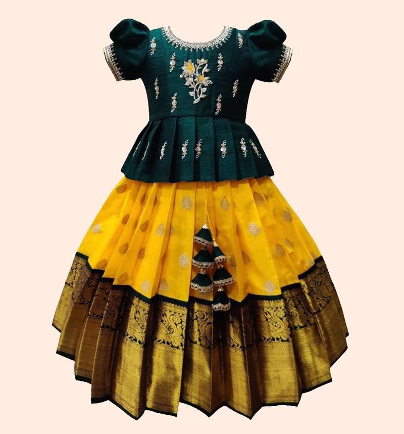 kids pattu paavadai course